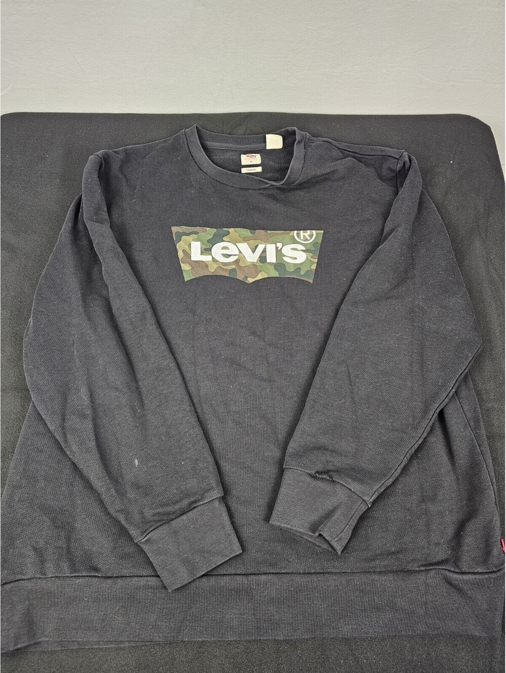 Levi's Camo Sweater Mens XL Black Sweatshirt Standard